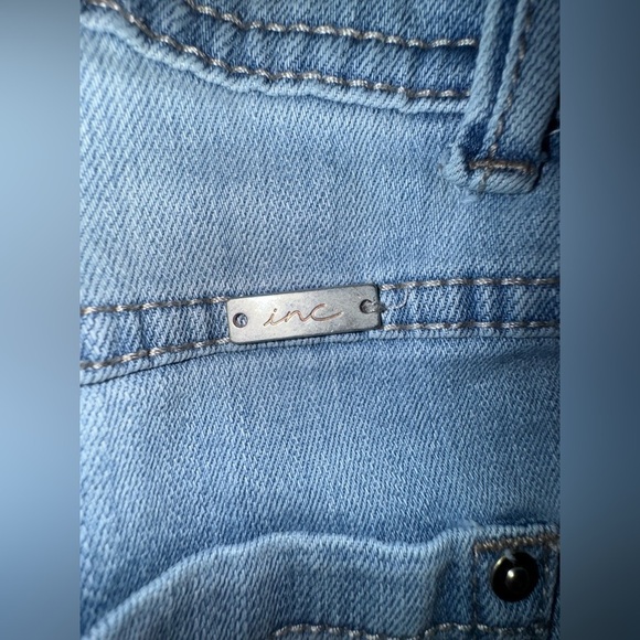 INC International Concepts Women's stretchy Light Blue Jeans. Size 6. VGUC. - Picture 6 of 11